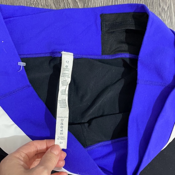 Lululemon flare yoga pants - Picture 5 of 13